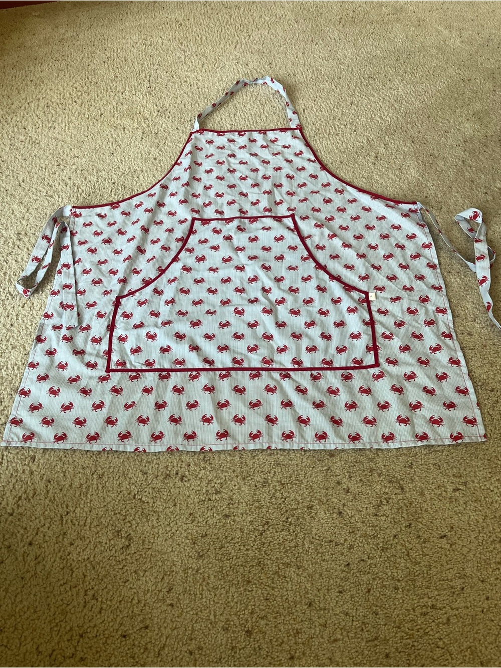 Cotton Crab-Print Kitchen Apron in Red and White